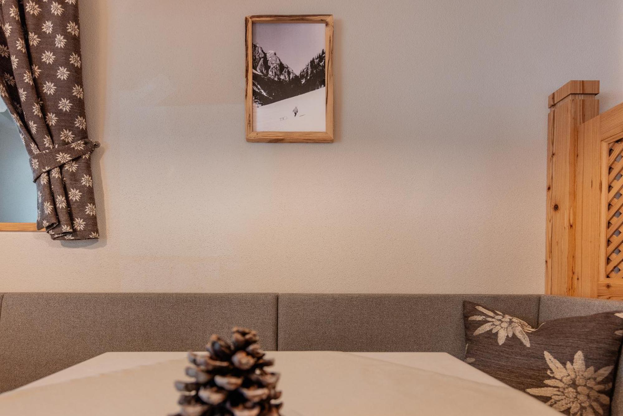 Villa Resi B&B Corvara In Badia Exterior photo